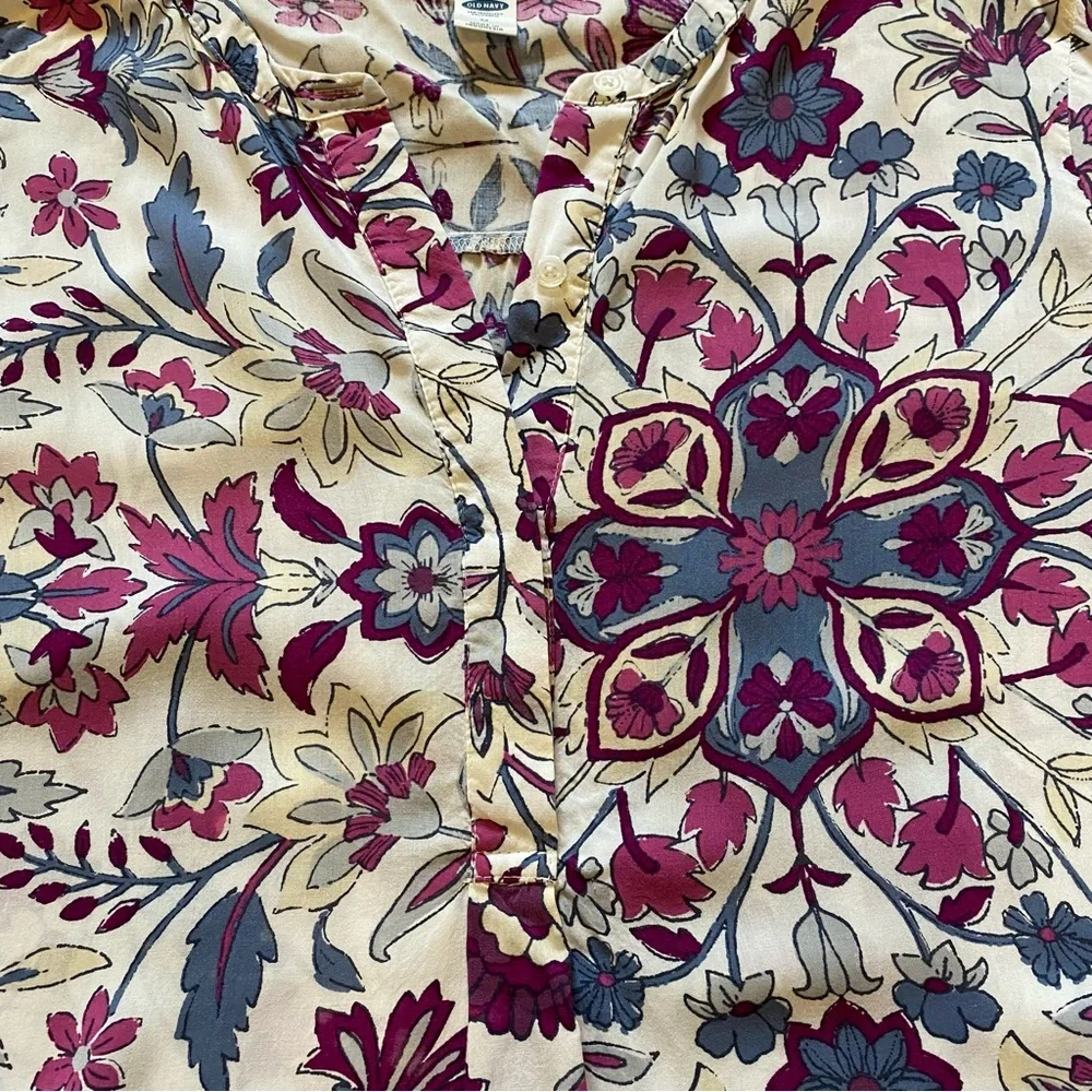 Floral long sleeve blouse curved hem colourful button front - Picture 7 of 11